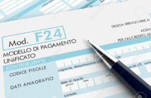 modulo f24 compilato con penna blu 1
