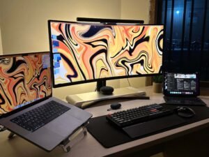 schermo computer con sito vies aperto